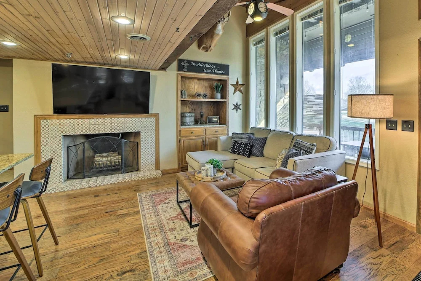 Balcony w/ Hot Tub: Monkey Island Vacation Rental!