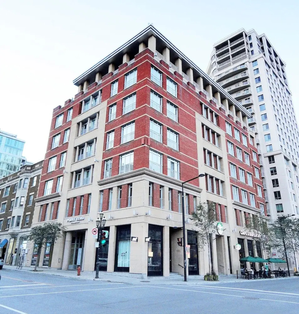 Airy Downtown Apartments by Nuage