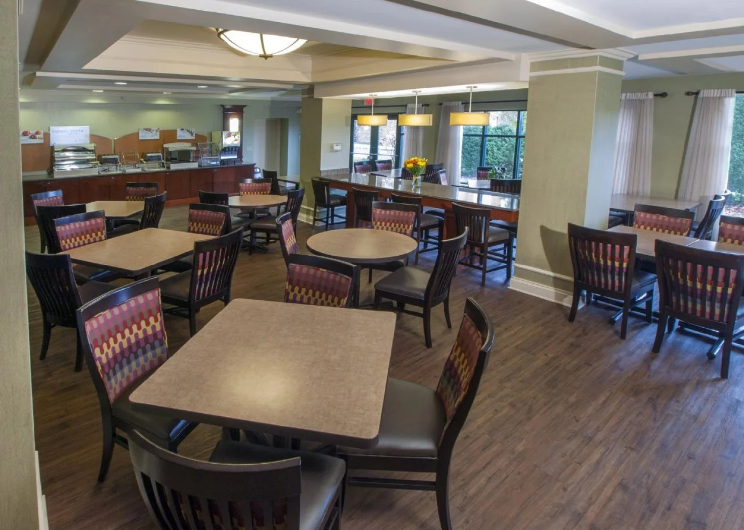 Holiday Inn Express Hotel & Suites Buffalo-Airport by IHG