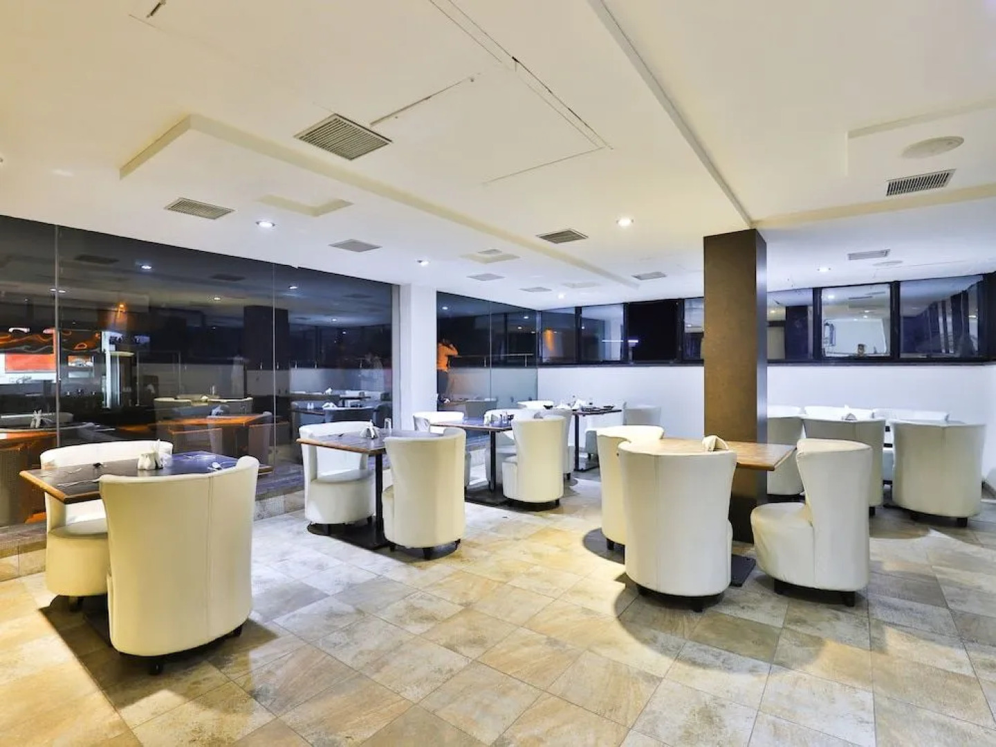 OYO 13479 Hotel Grand Nakshatra