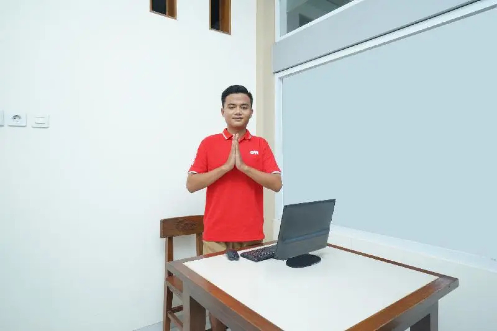 OYO 1642 Penginapan Anggrek Syariah 2