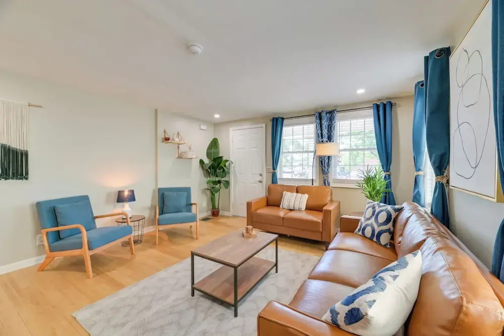 Walk to Parks & Dining: Cozy Canandaigua Home!
