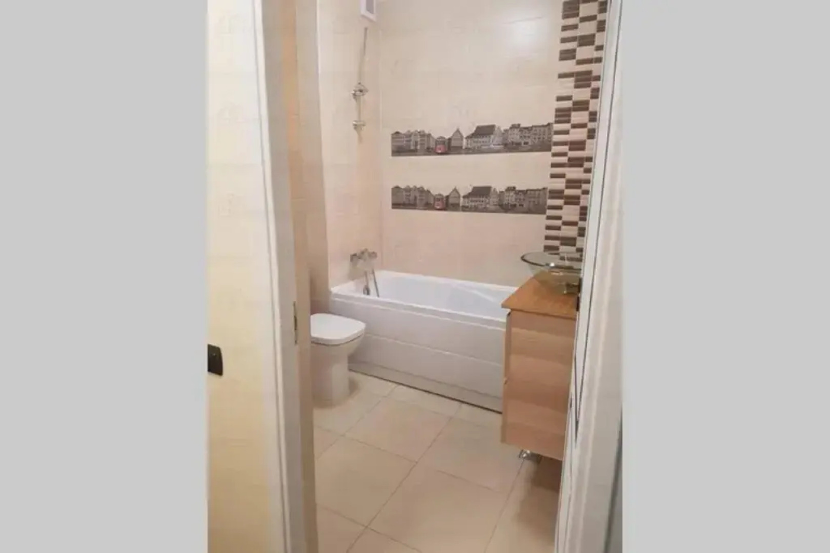 Central luxury apartment in Platinia Residence