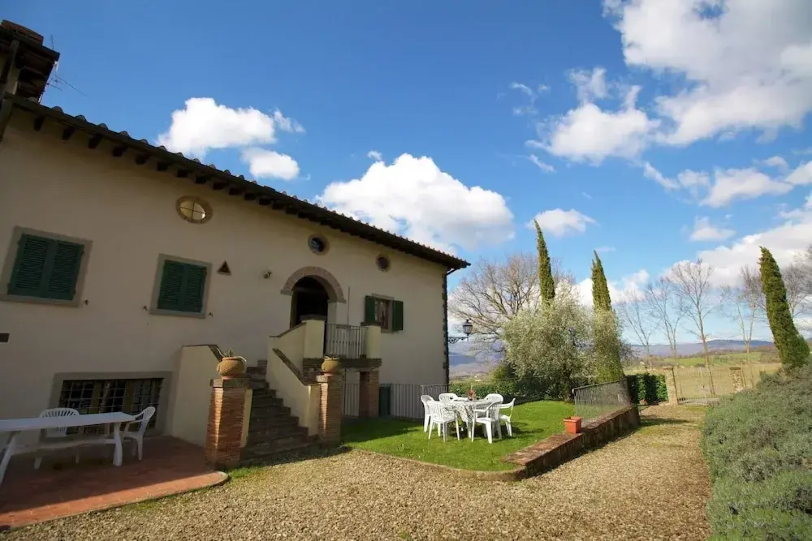Farmhouse in Tuscany With Pool & Valley Views