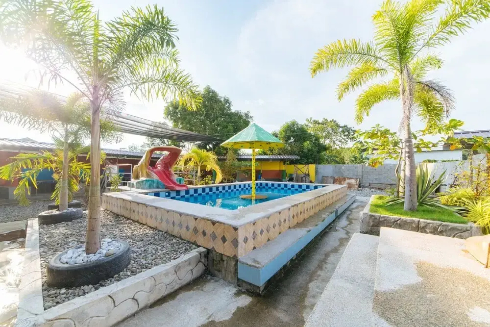 RedDoorz Plus @ San Nicolas Agoo