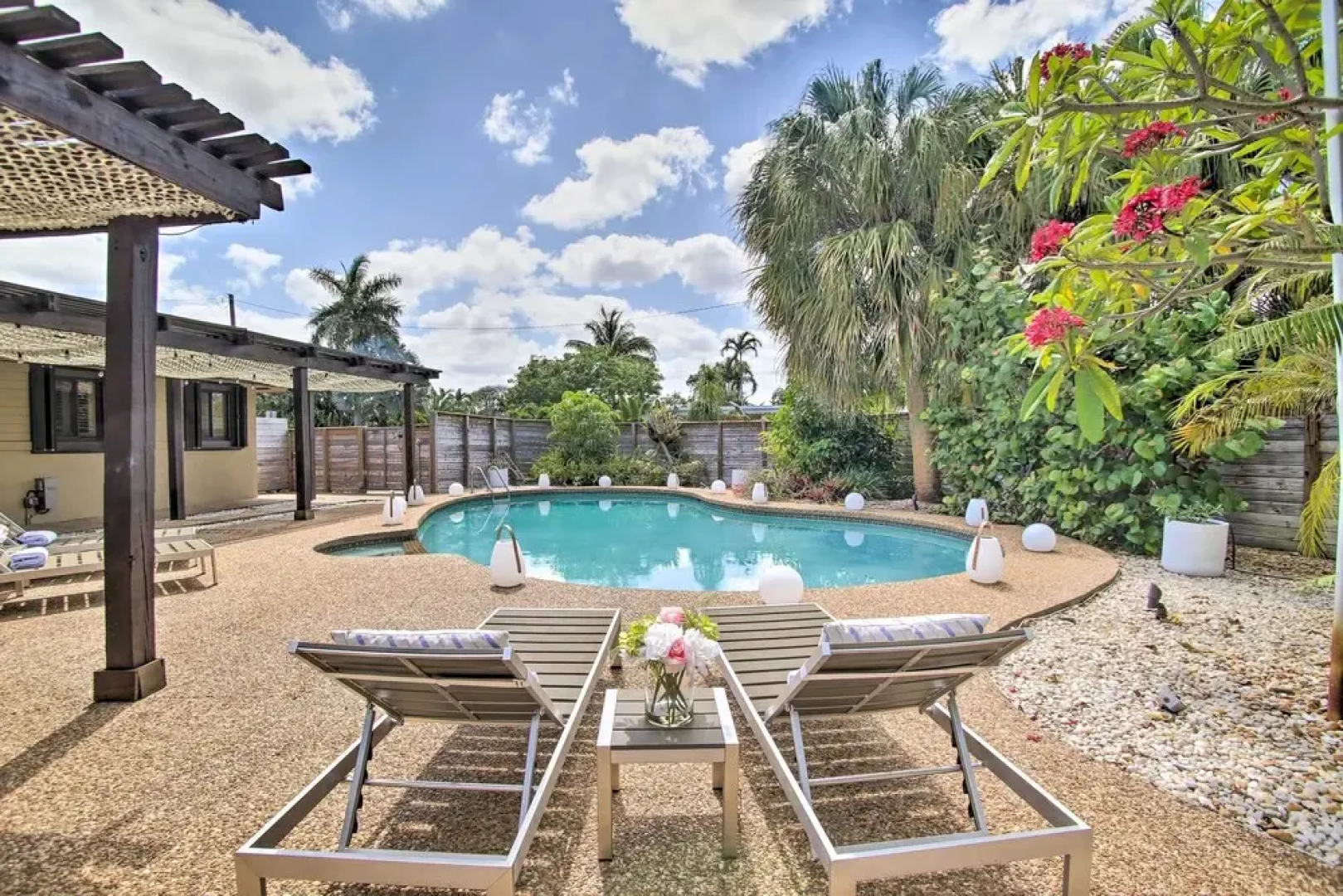 2 Mi to Beach: Updated & Private Oakland Park Gem!