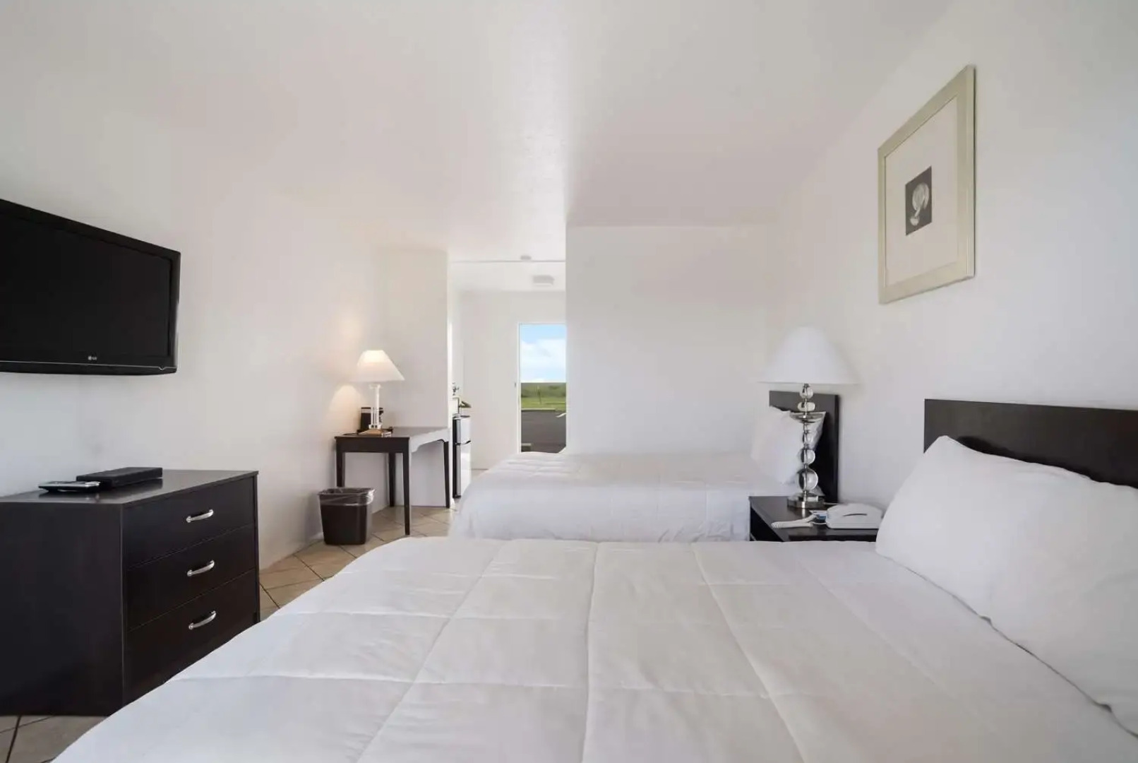 Rodeway Inn at Somers Cove Marina