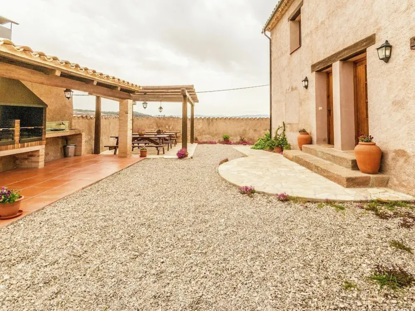 Heritage Cottage in Maians With Swimming Pool