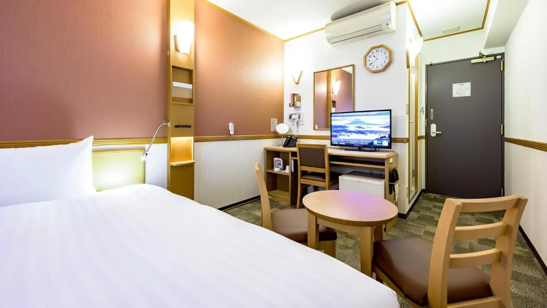 Toyoko Inn Soka Station Nishi