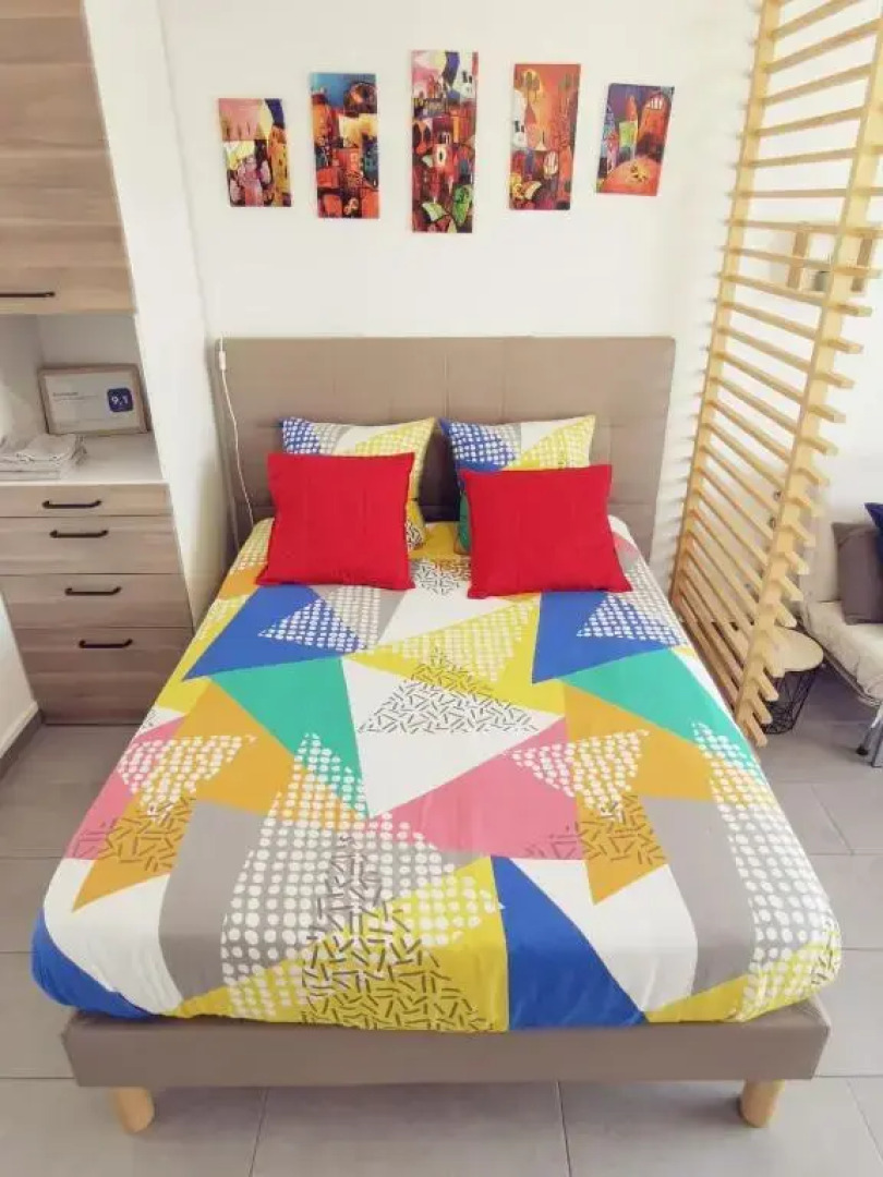 Suite Athéna - Melun gare RER - Balcon et parking