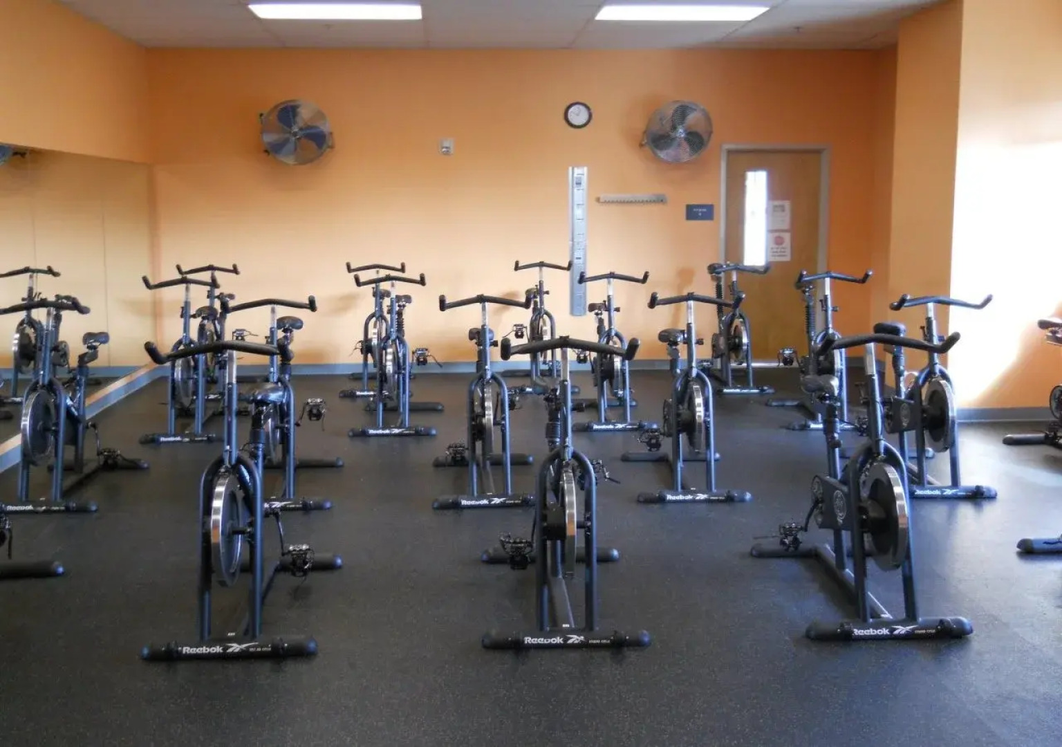 GuestHouse Inn & Suites Hotel Poulsbo