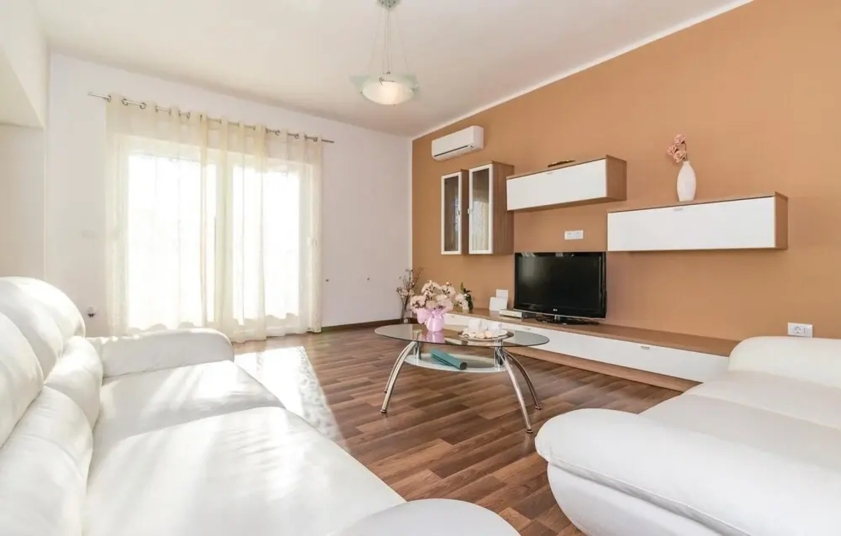 Stunning Home in Pula With Wifi and 4 Bedrooms