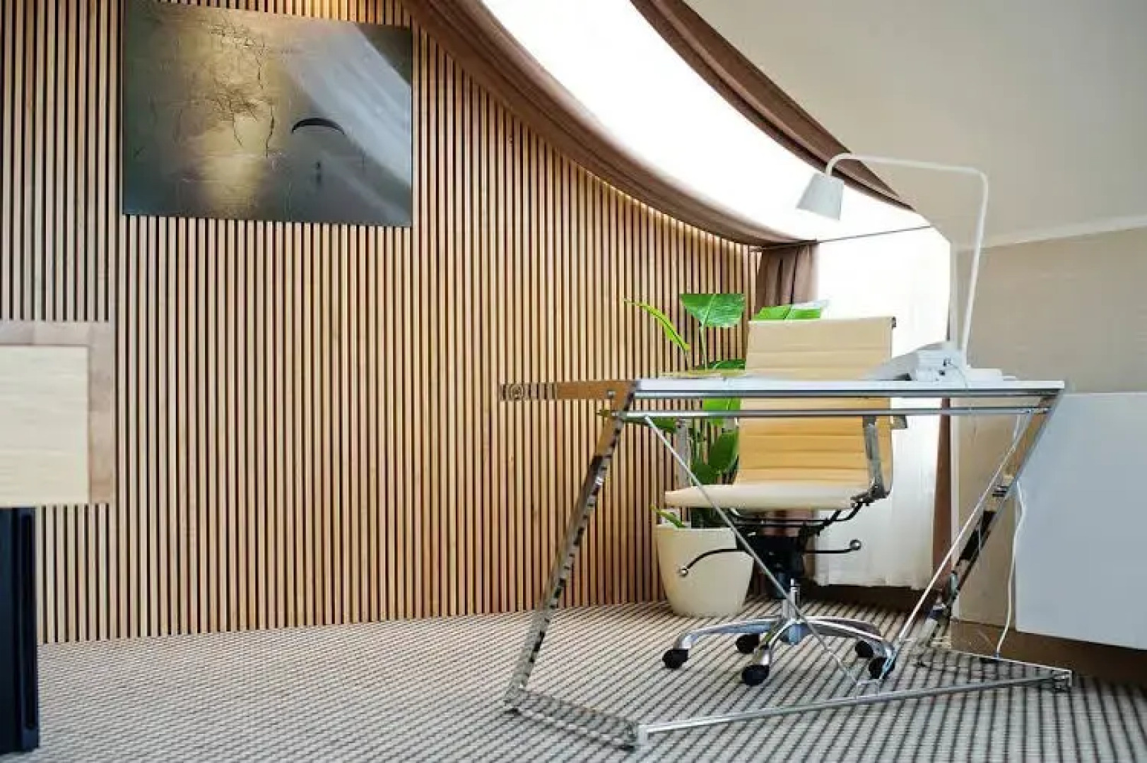 Velvet Hotel & Restaurant