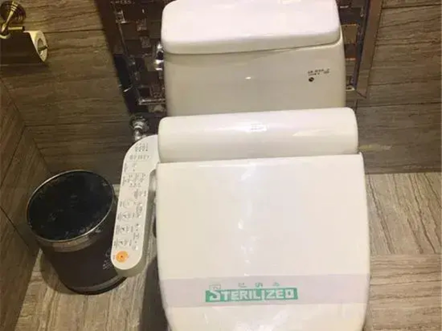 Jinshi Longmuwan Hot Spring Hotel