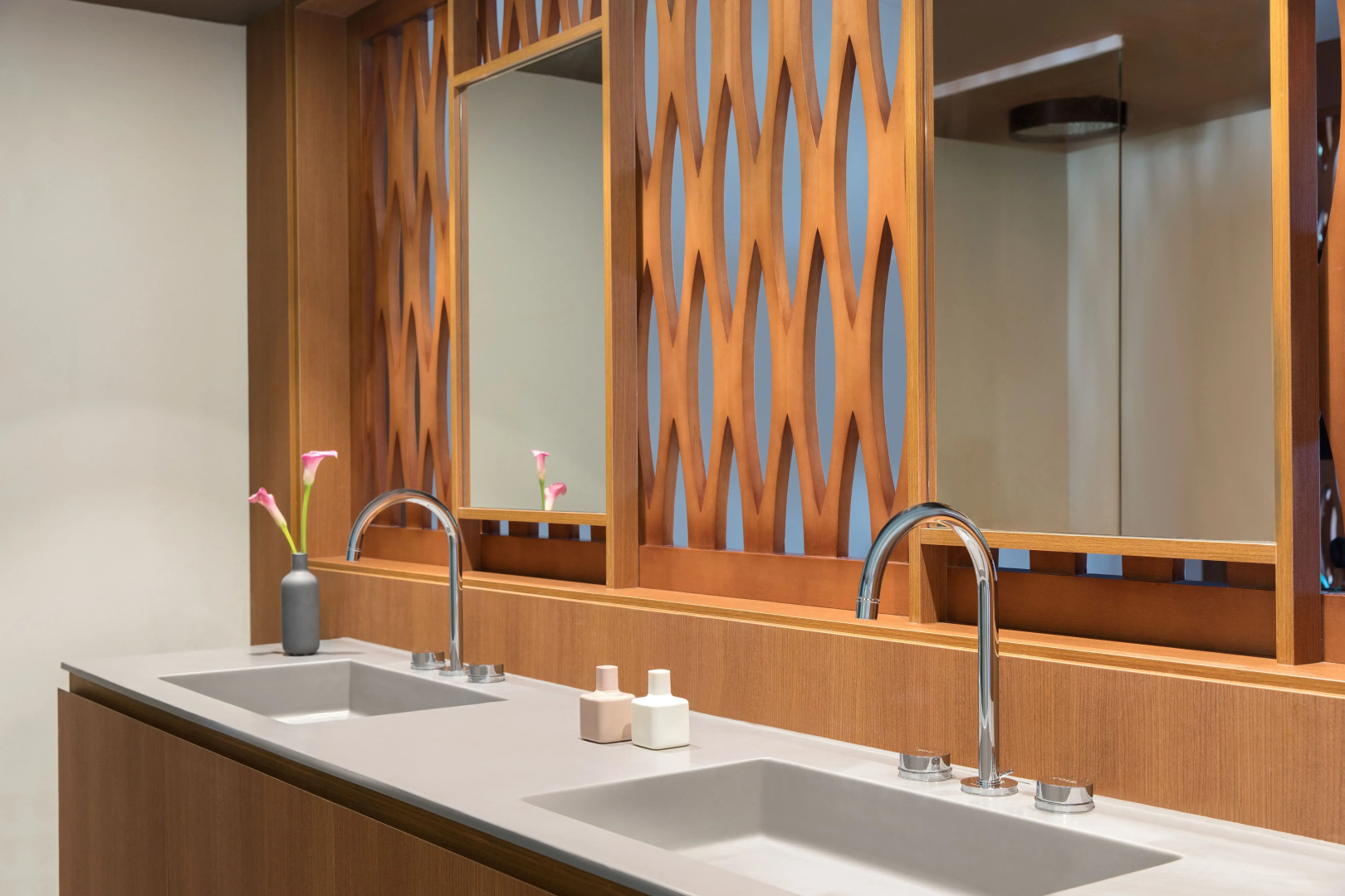 Excellence Oyster Bay