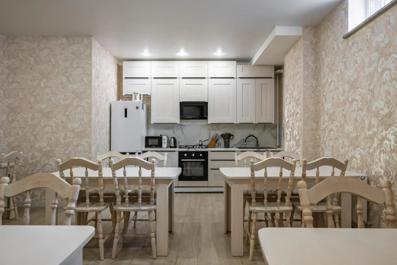 Hotel Leon (Леон)