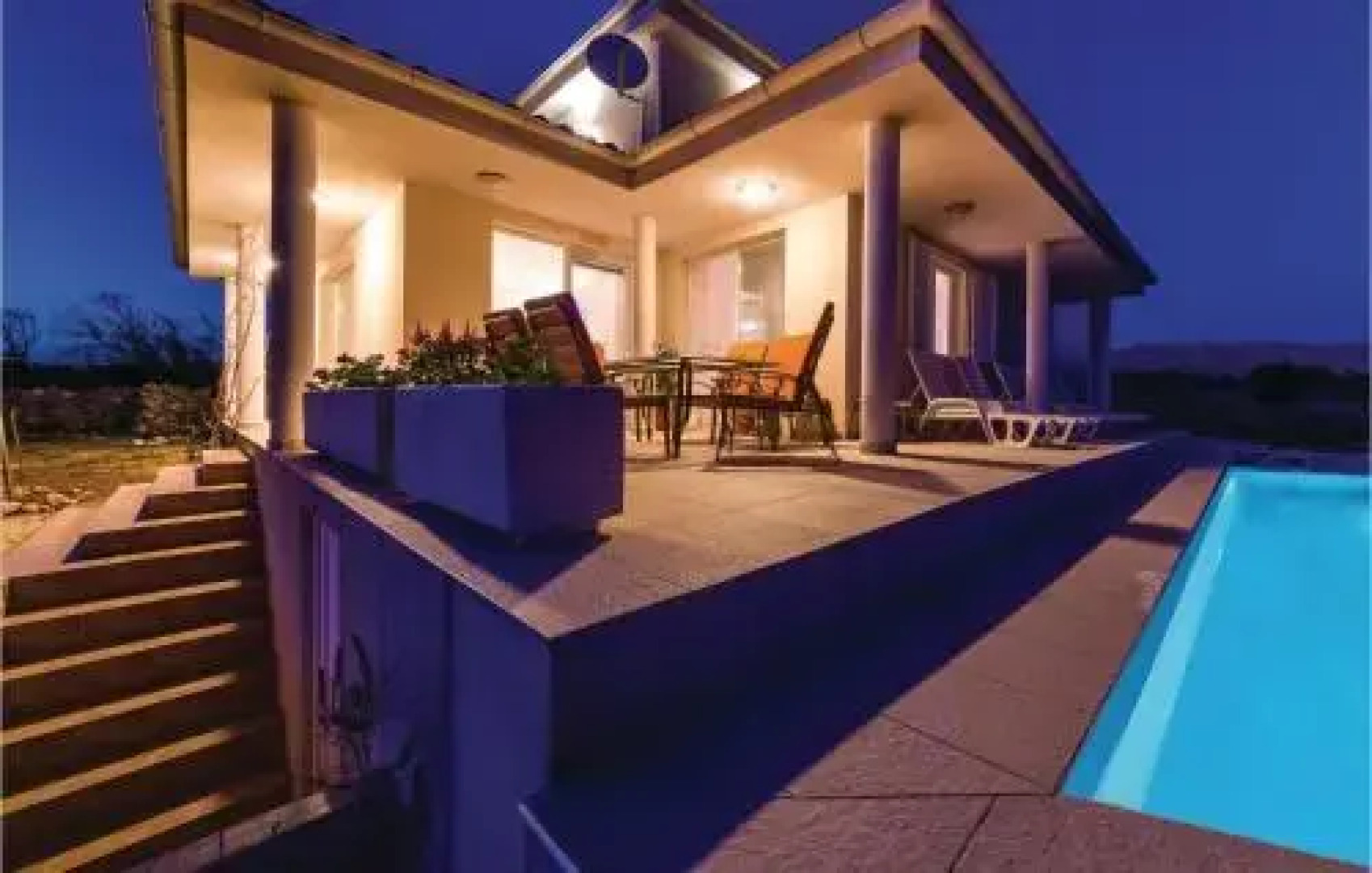 Holiday home Novalja QR-1783