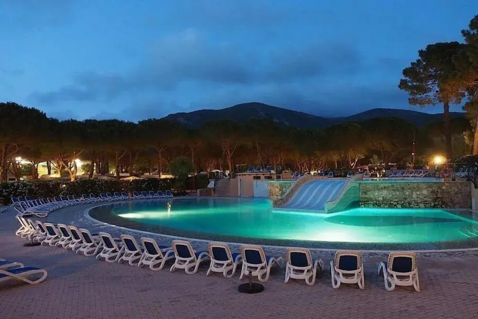 Victoria Mobilehome Camping Ville Degli Ulivi