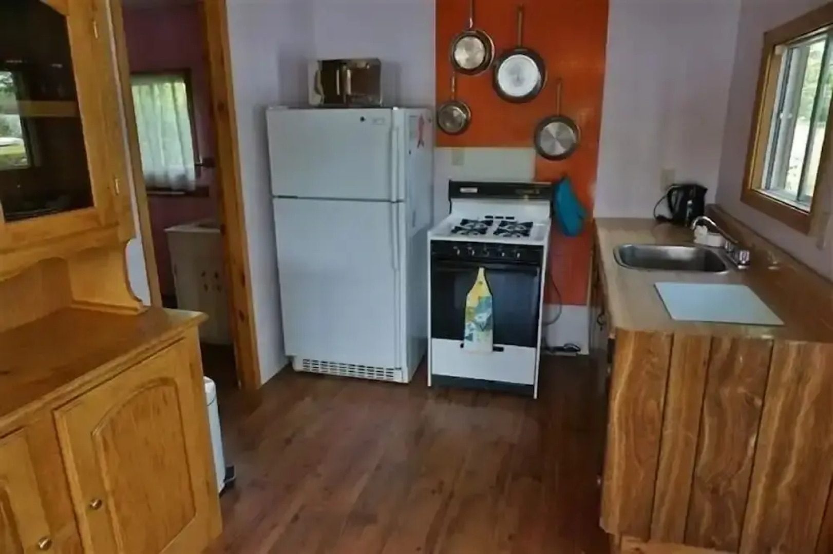 432 Weslemkoon Lake 4 Bedroom Cottage