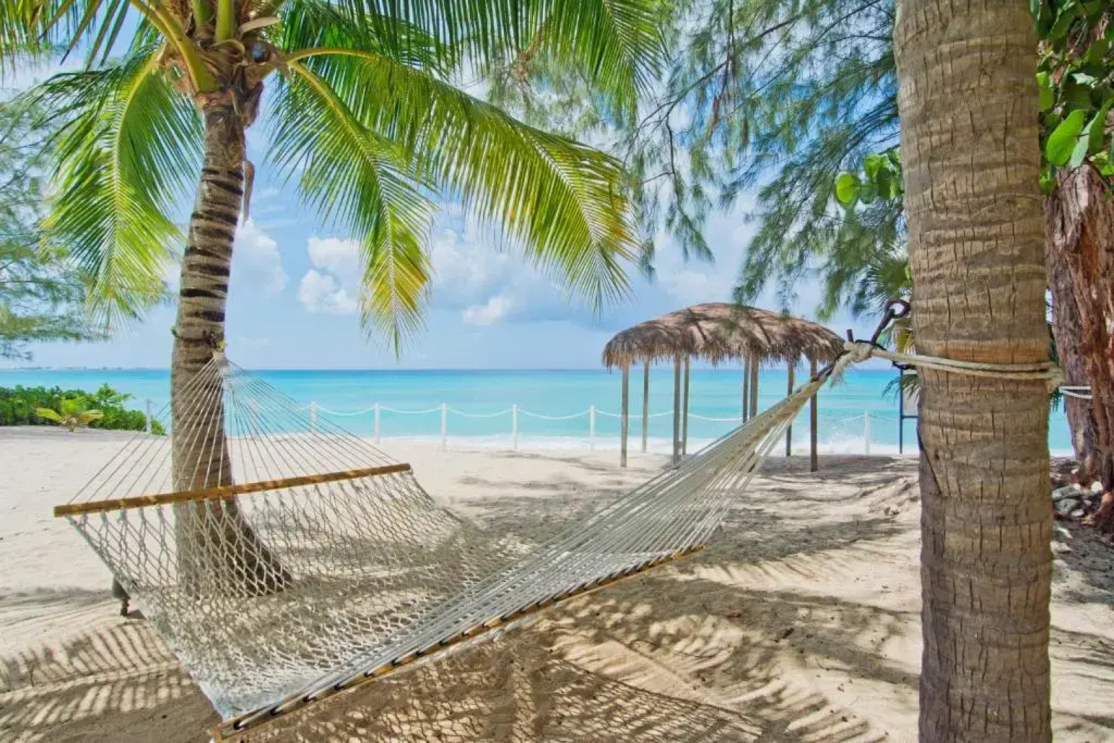 Sea Breeze, Grand Cayman