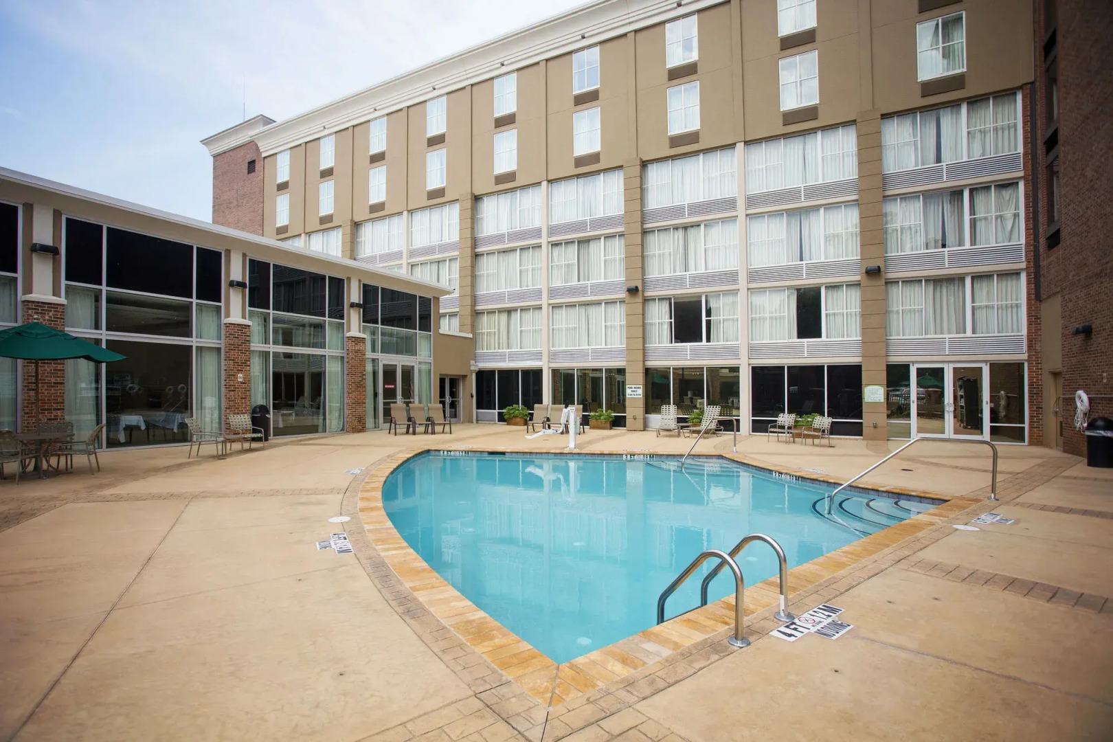 Holiday Inn Athens-University Area