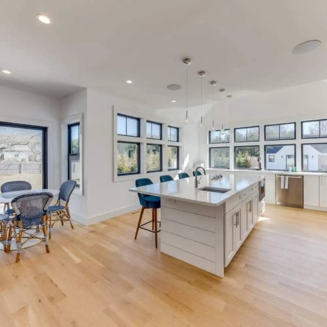 Sandpoint by Rove Travel Modern 5BR w Pool