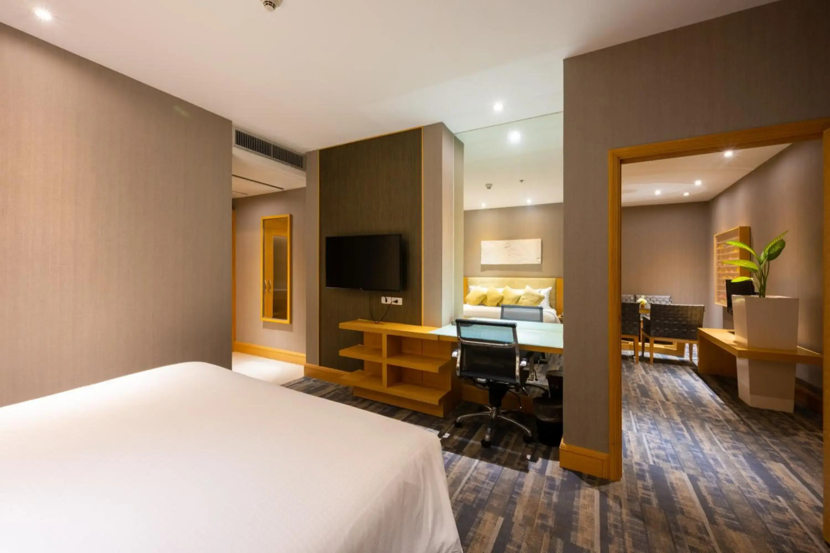 Grand Richmond Stylish Convention Hotel