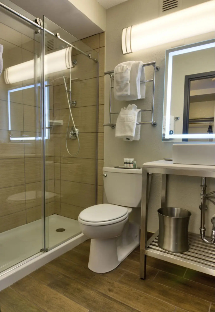 The Barrymore Hotel Tampa Riverwalk