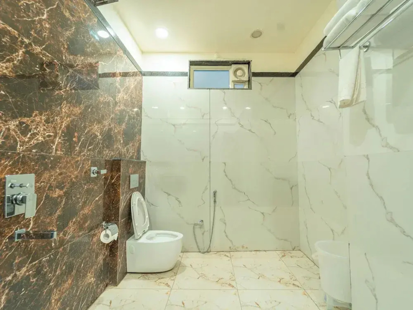 Hotel Royal Palace - Sagar