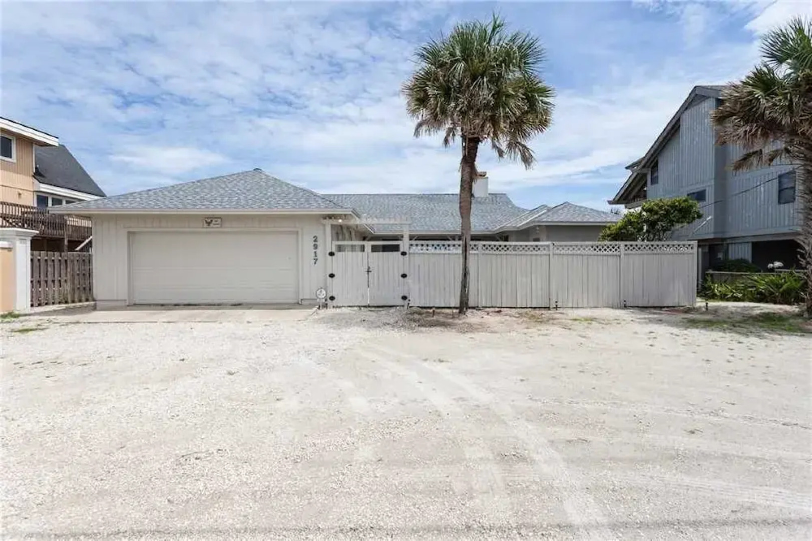 Ocean's Edge 4 Br home by RedAwning