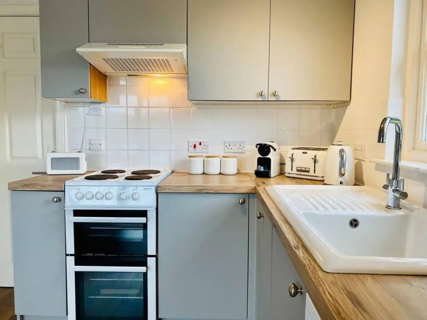 Cosy 2-bed Cottage With Stunning Hill & Loch Views