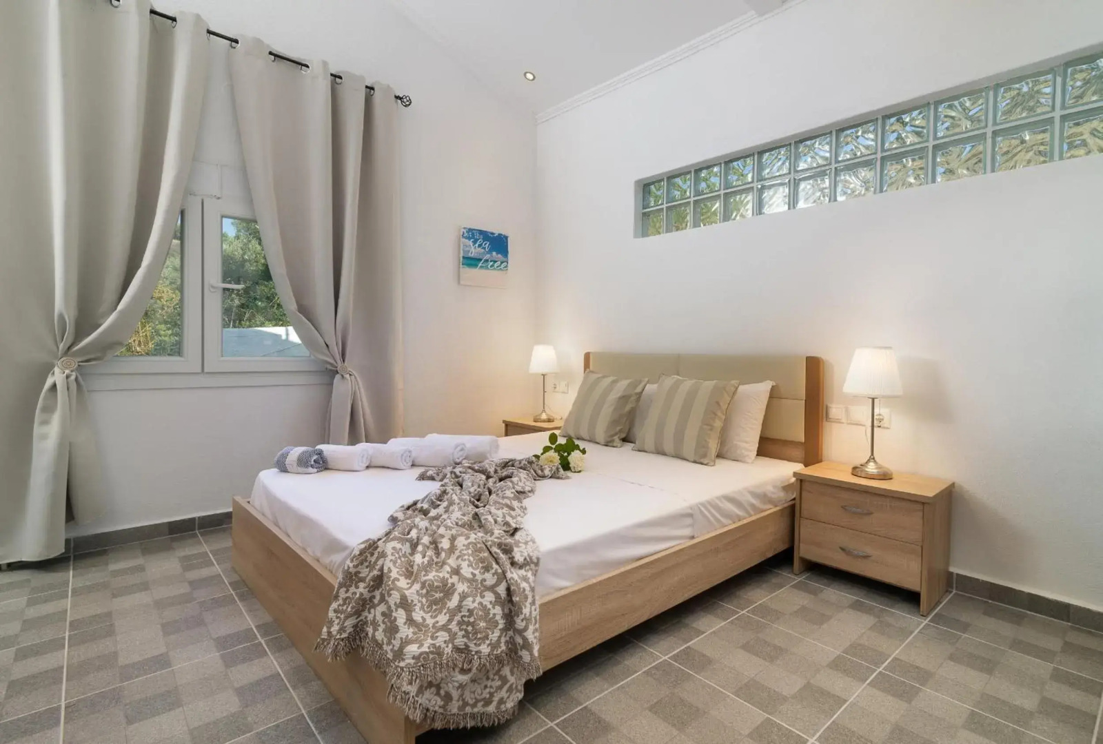 Отель Caretta Village