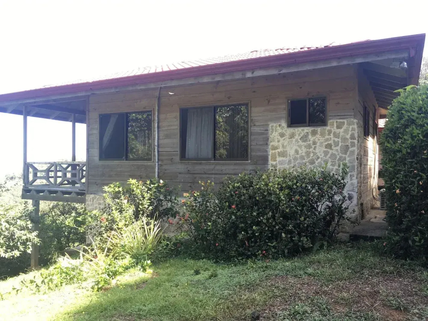 Many's House - La Joya De Ballena