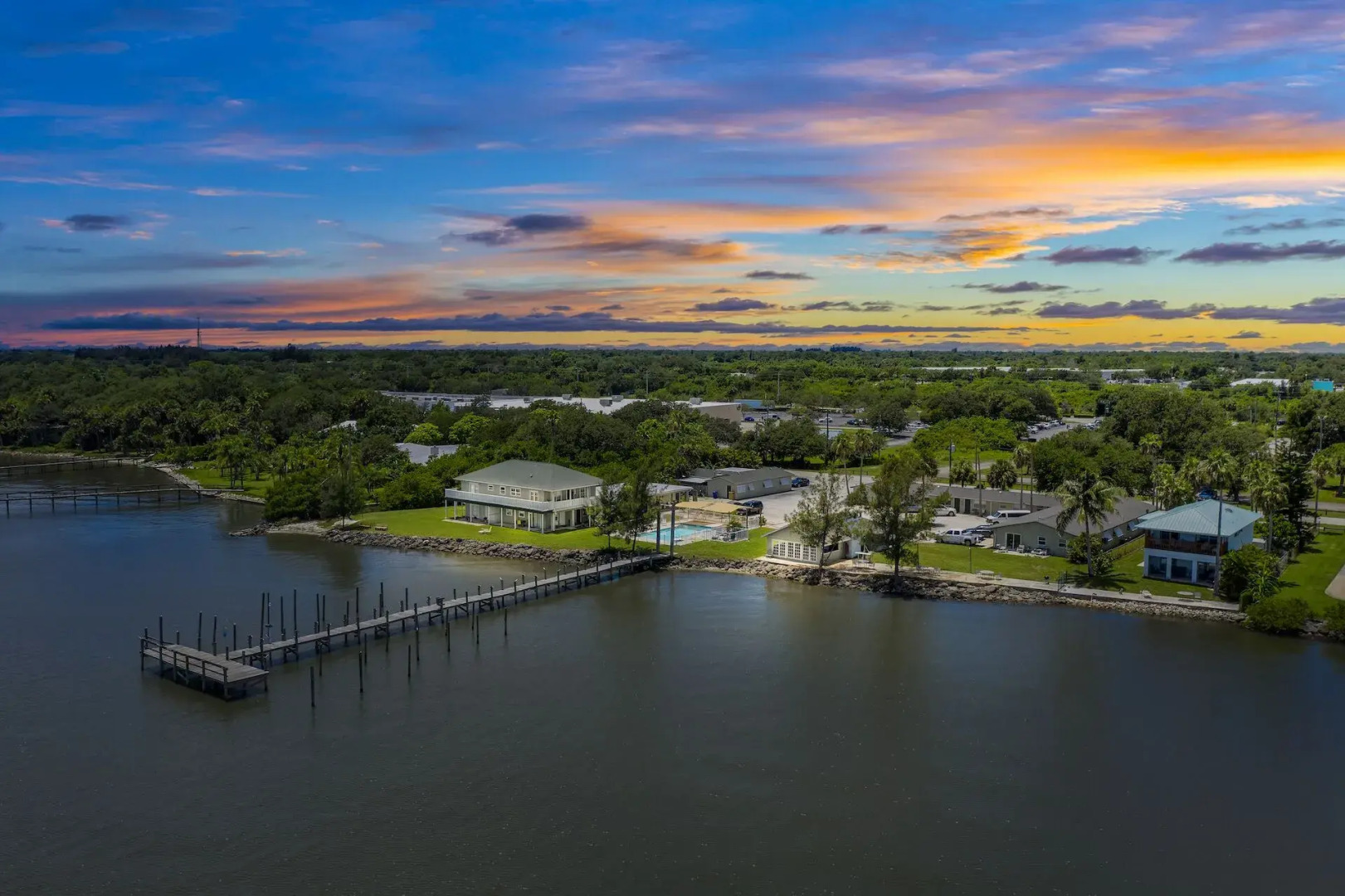 The Sportsman's Lodge & Marina