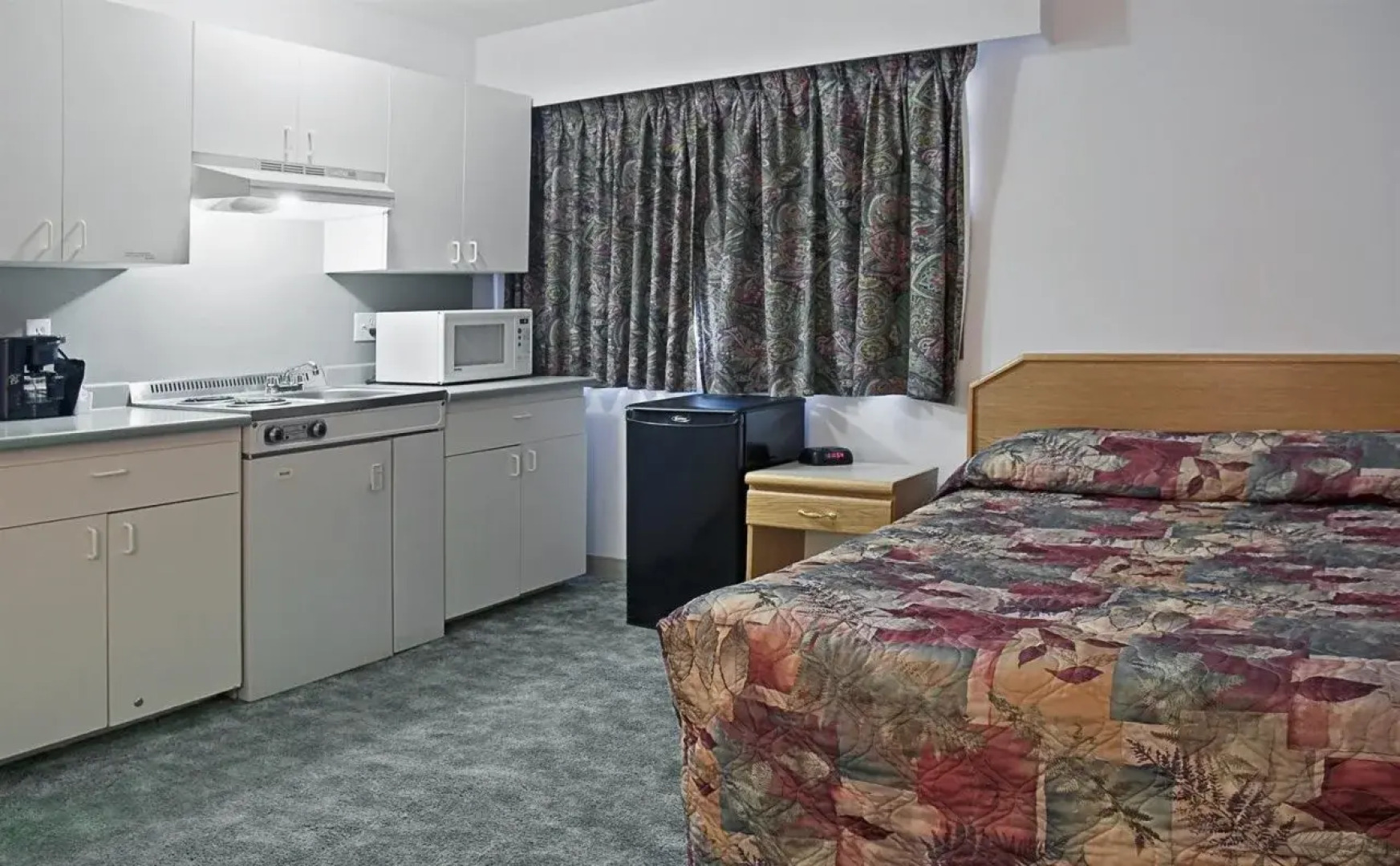 Canadas Best Value Inn Mile-0-Motel Lillooet