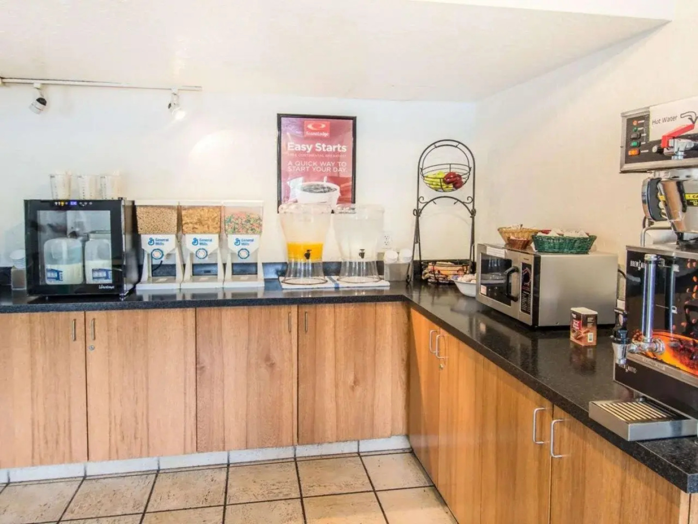 Econo Lodge & Suites Spokane