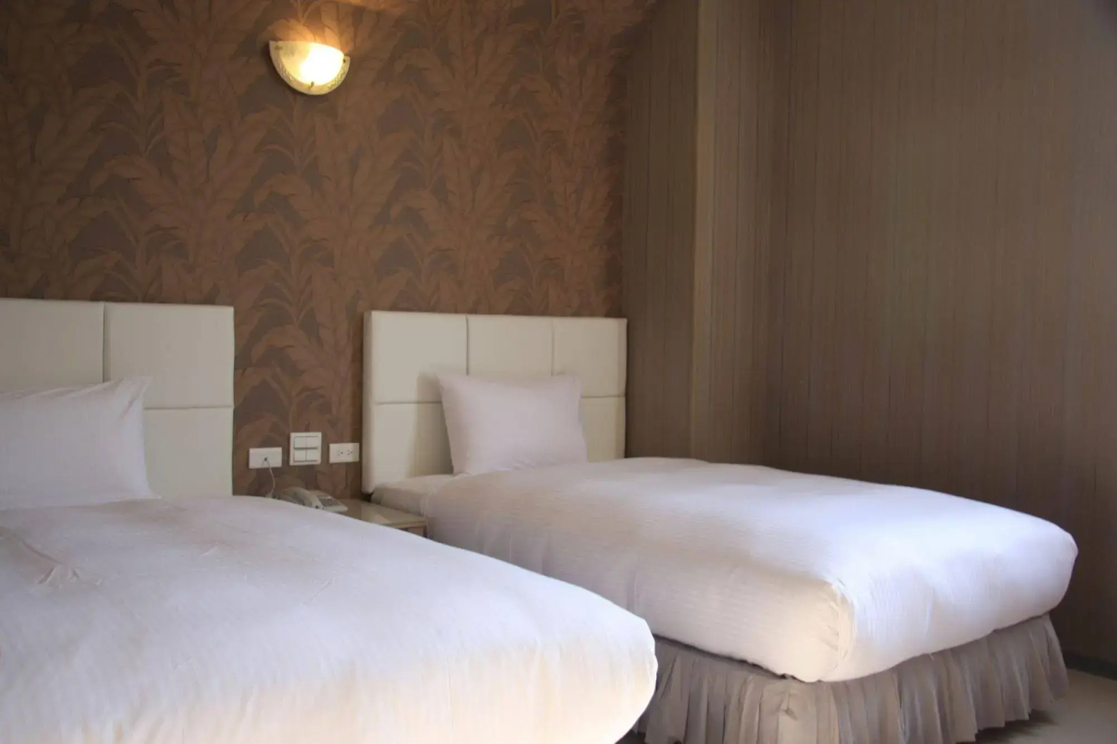 Just Enjoy Business Hotel