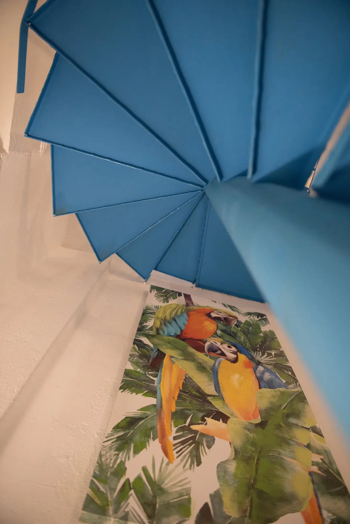 Dandy On The Beach |2-Story Apartment|Open Up Roof