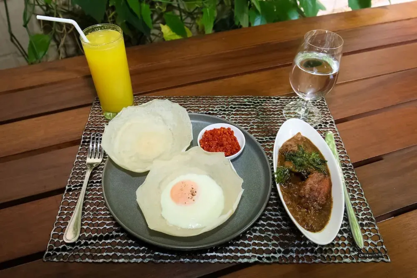 OYO 371 River Palace Hotel