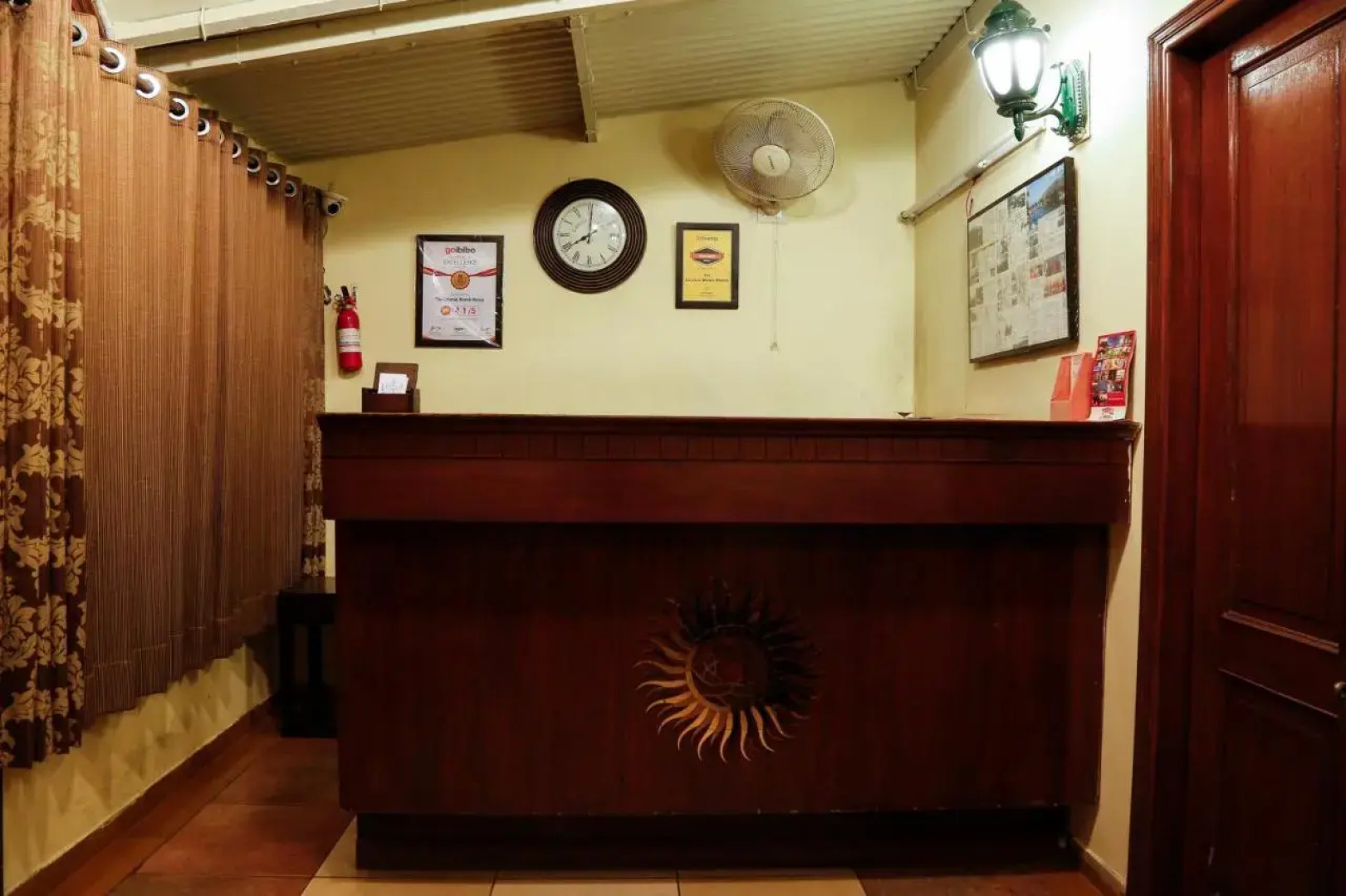 The Colonial Manek Manor