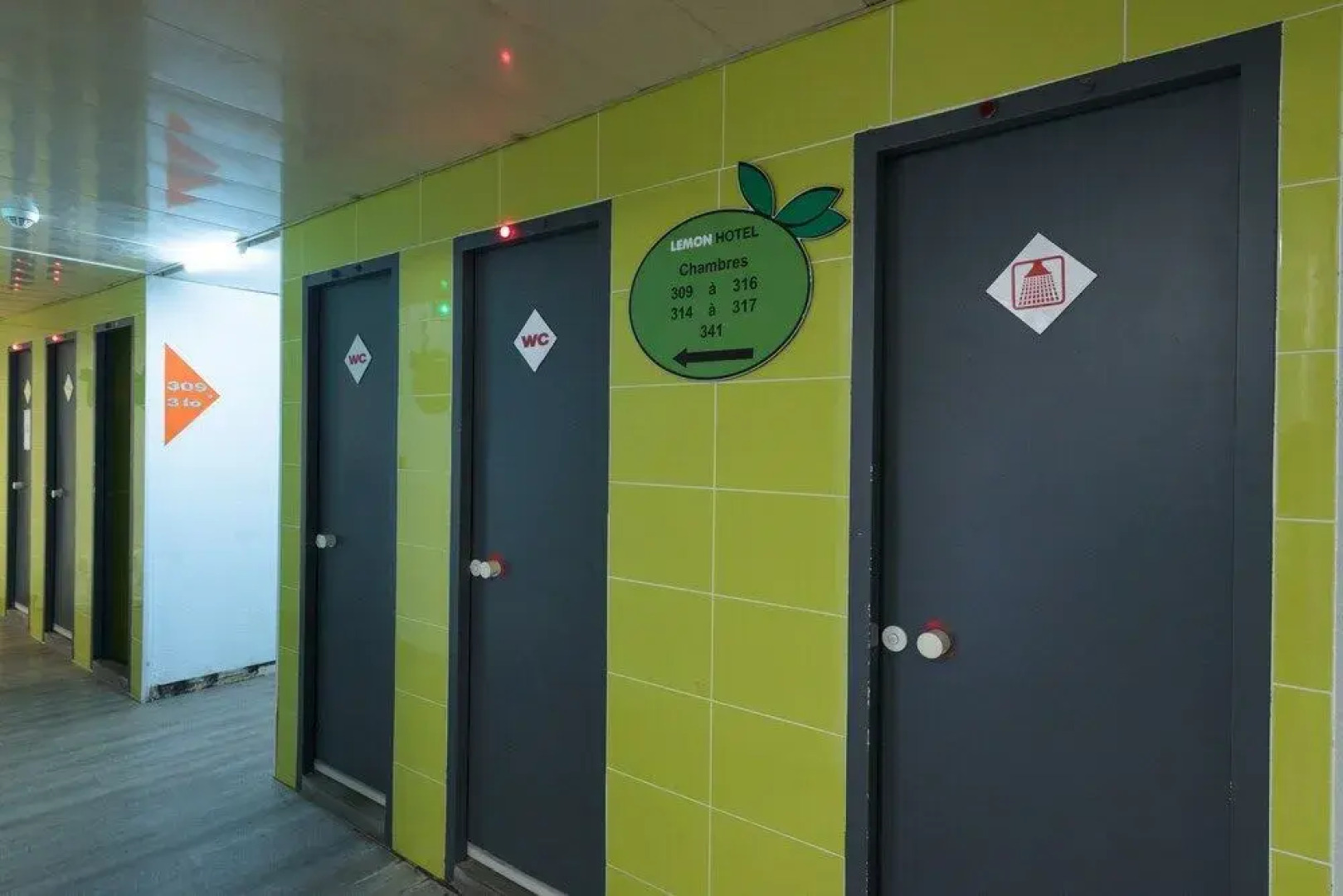 Lemon Hotel - Mery sur Oise/Cergy