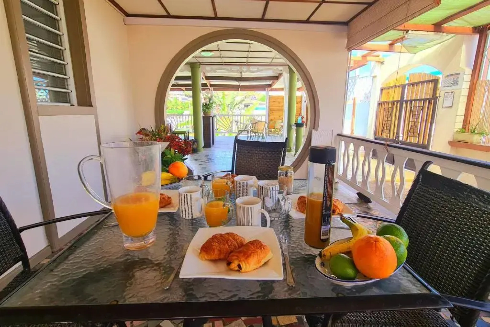 Apartment with 3 Bedrooms in Saint-Gilles Les Bains, with Furnished Terrace And Wifi - 2 Km From the Beach