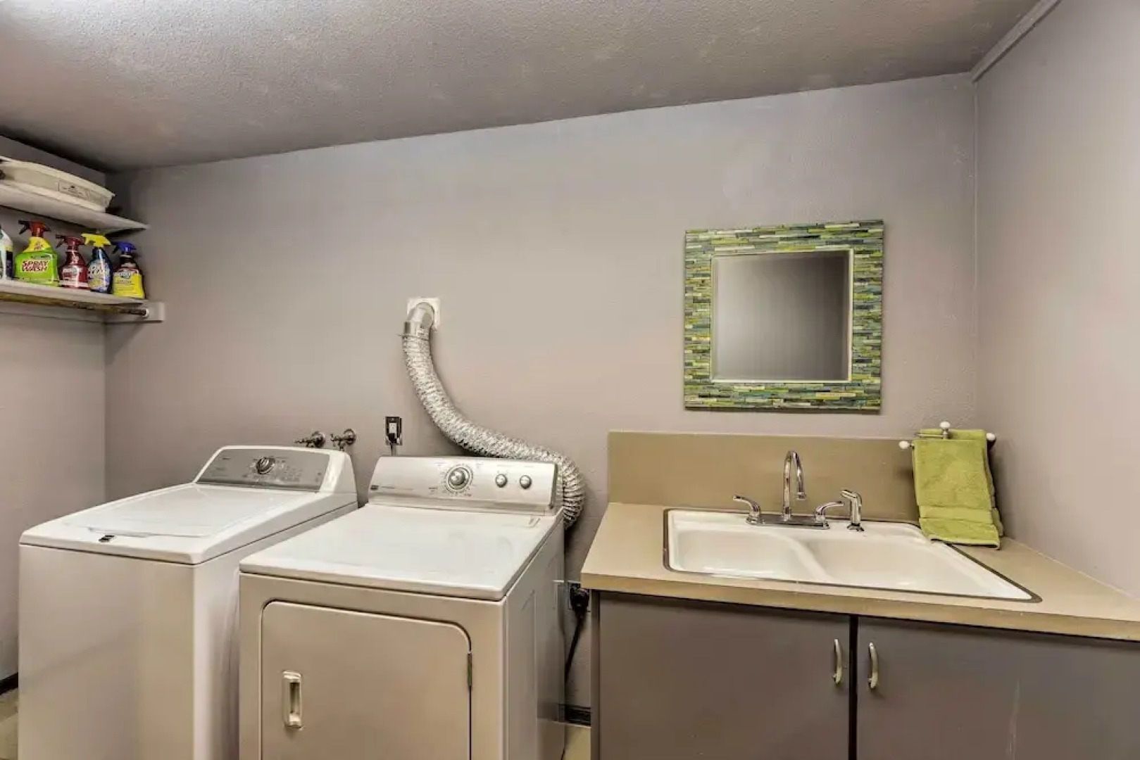 Riverfront Crescent City Home, 8 Mi to Beach!