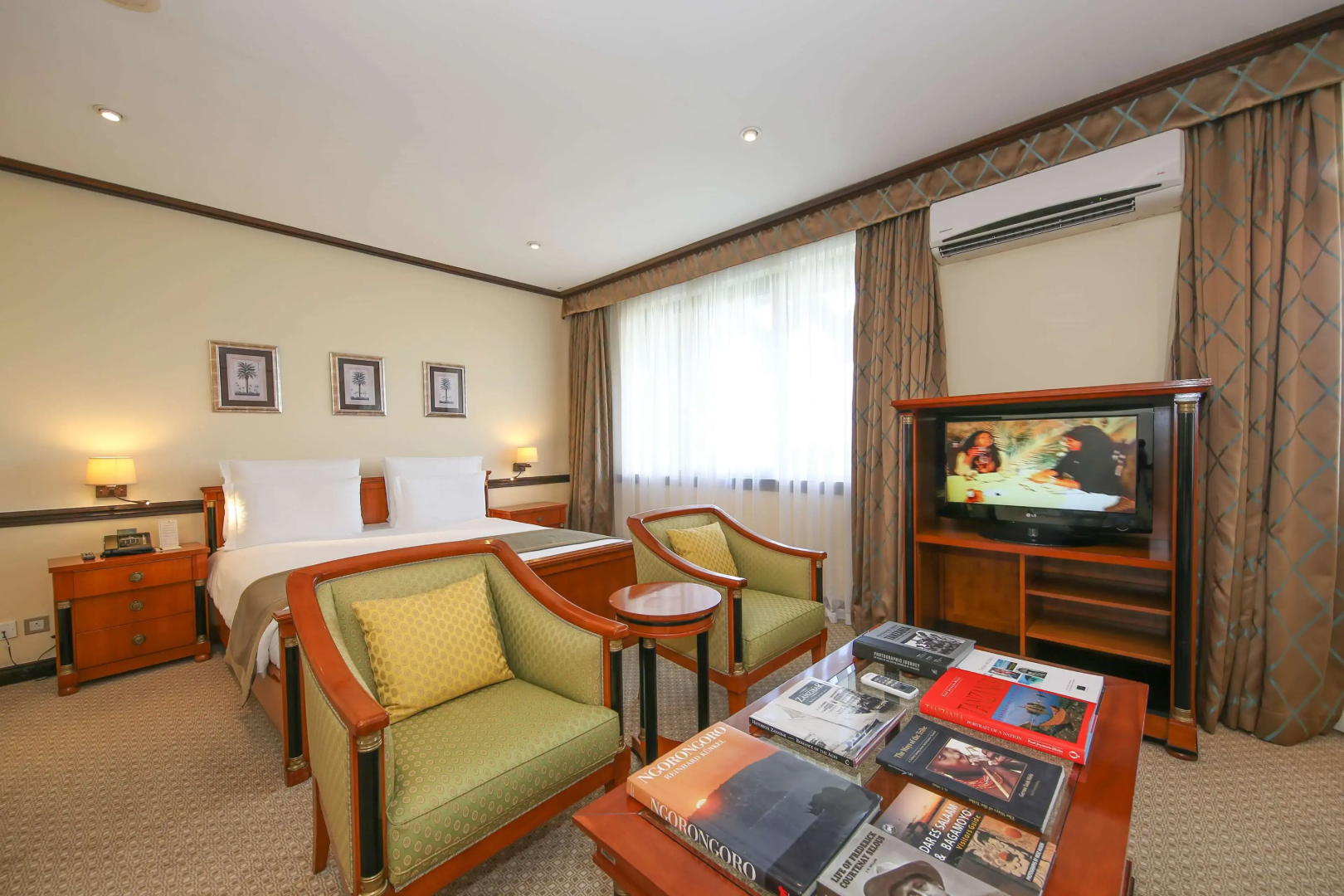 Отель Dar Es Salaam Serena