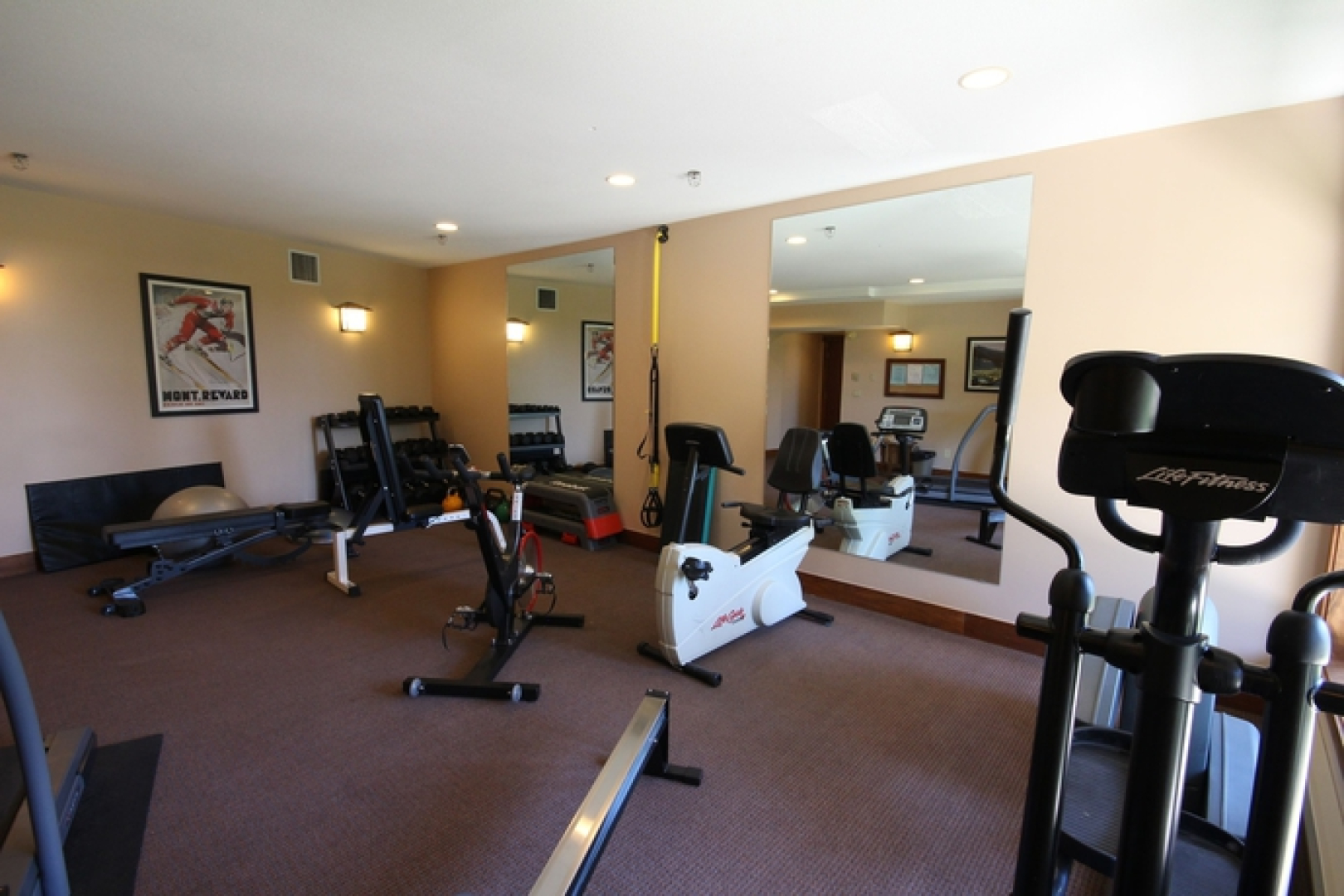 Snow Creek Cabins by Fernie Lodging Co.