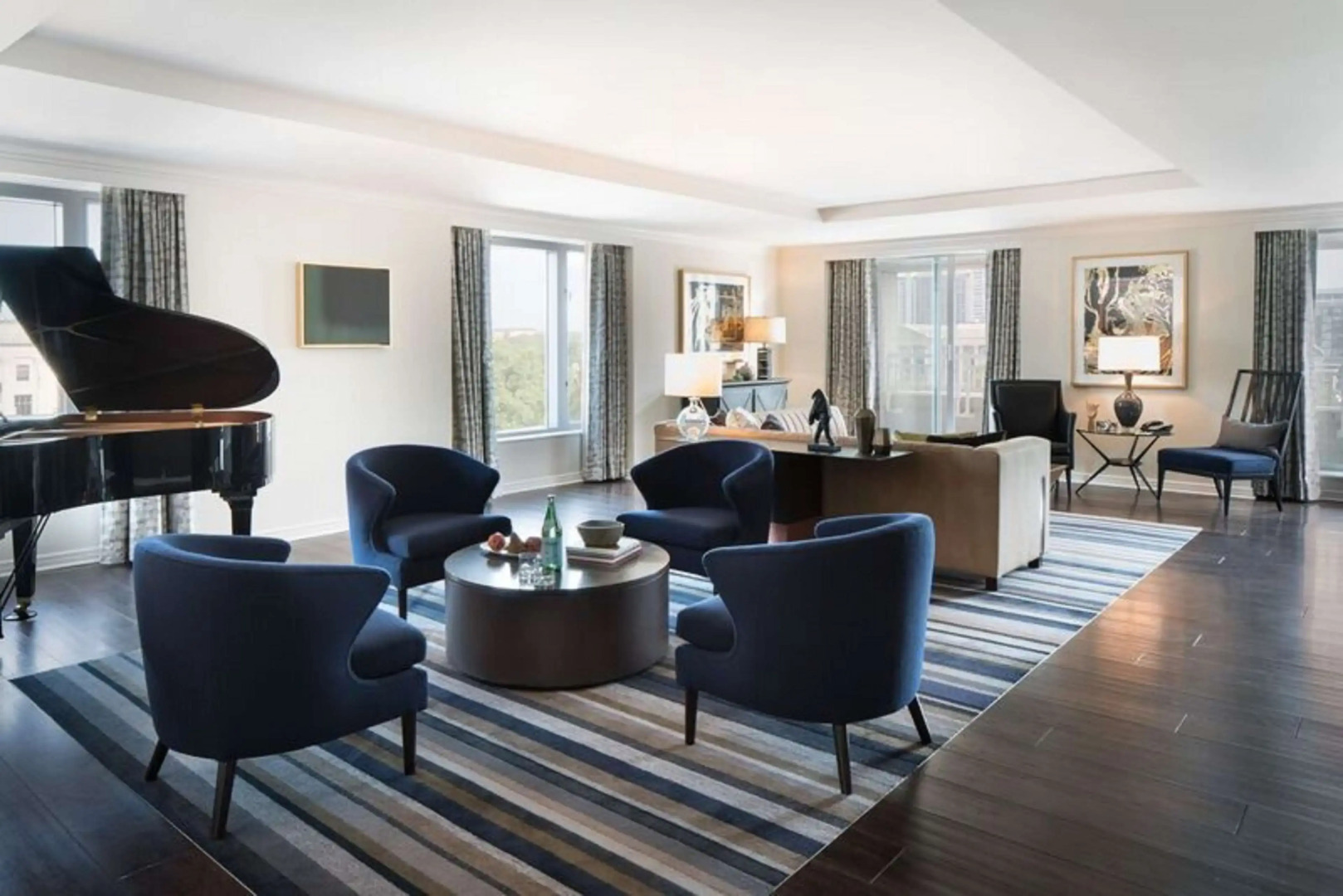 The Logan Philadelphia, Curio Collection by Hilton