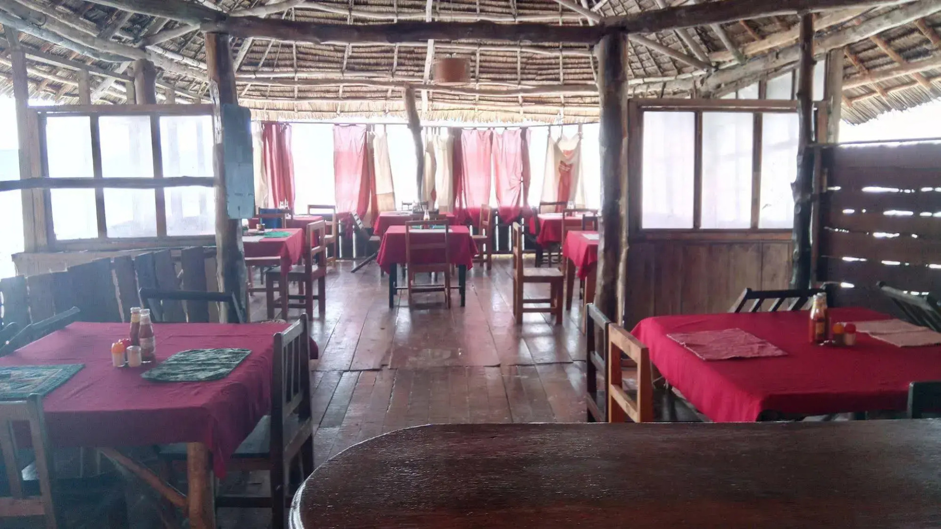 Twisted Palms Lodge & Restaurant