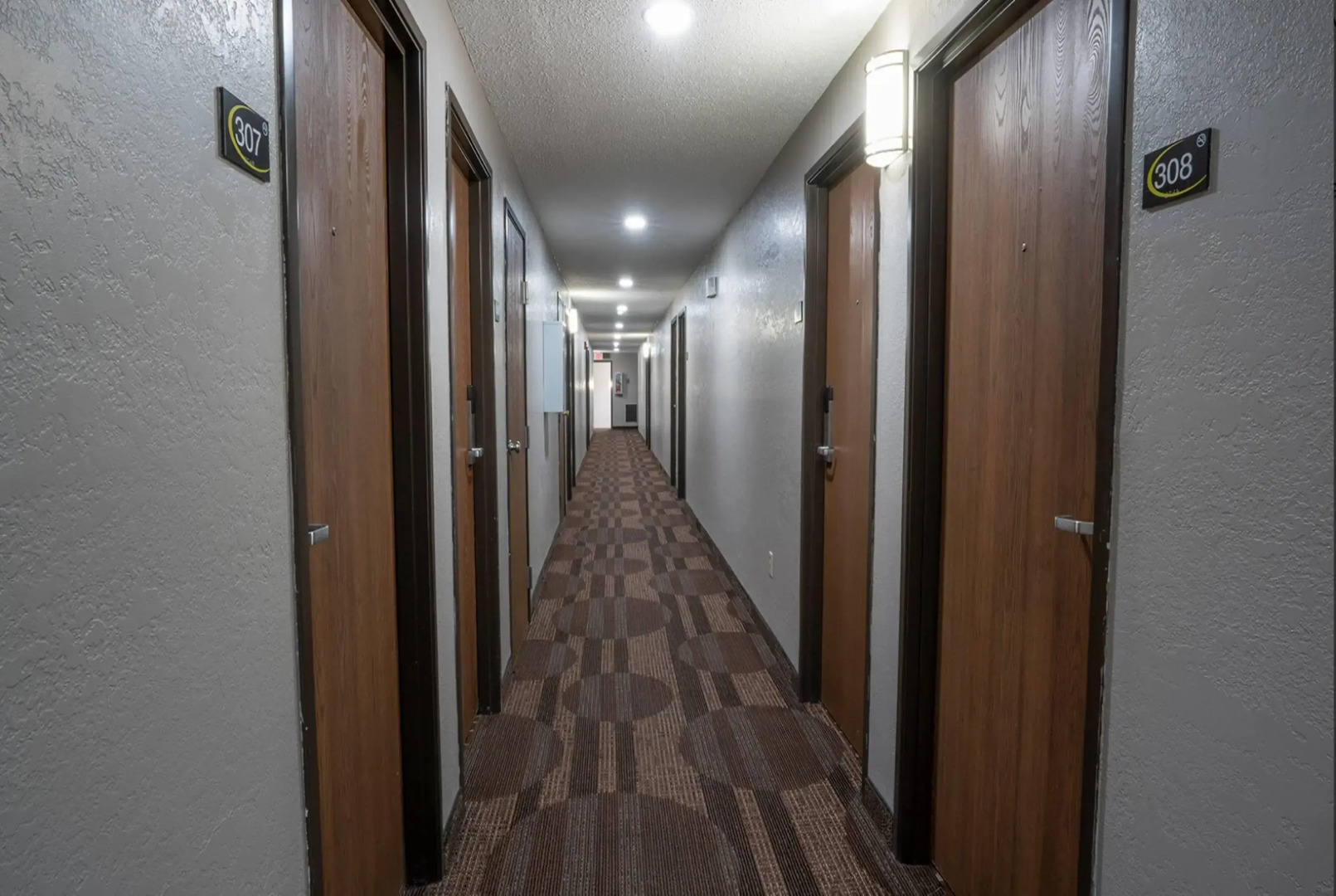 Super 8 by Wyndham Miles City