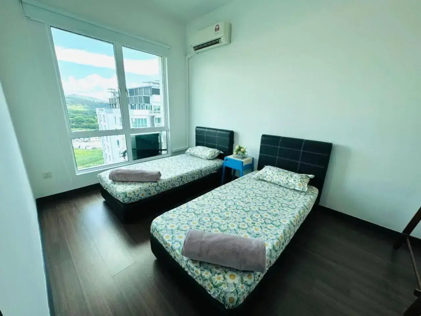 Sandakan Spacious and Comfortable Pool View Condo