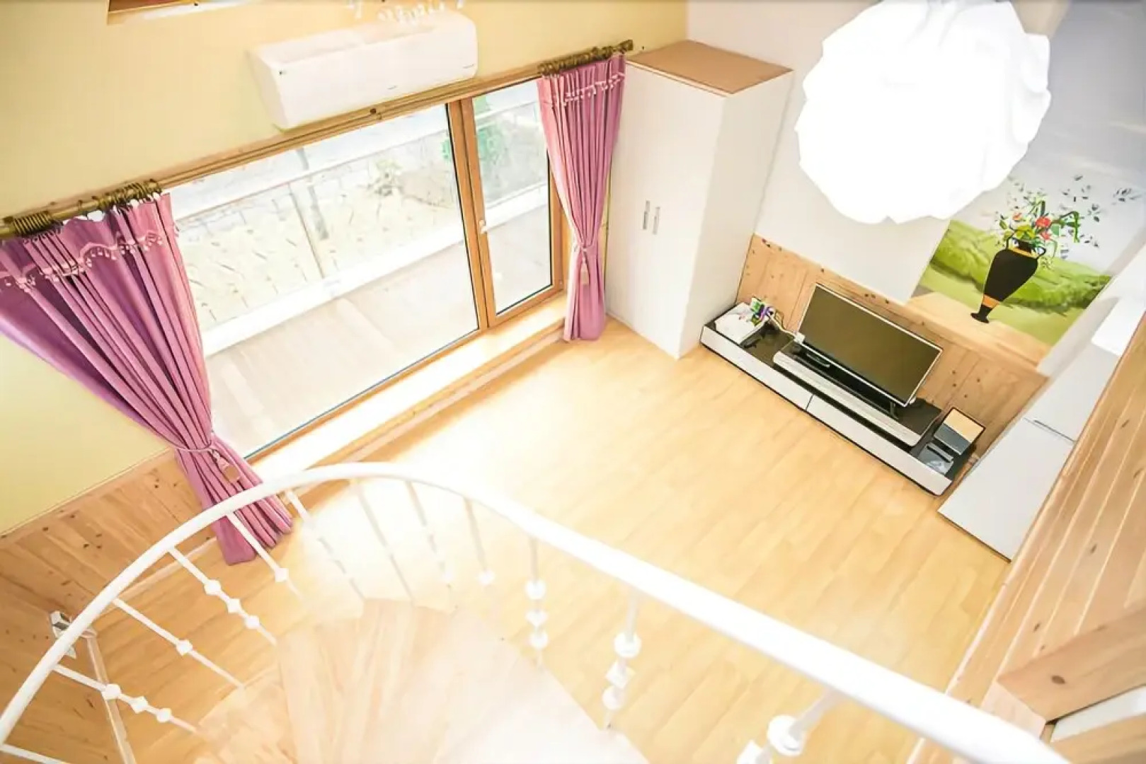 Geumsan Forest White Castle Pension